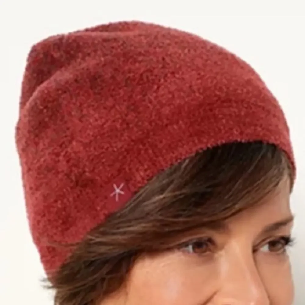 Barefoot Dreams Cozy ChicLite Confetti Beanie - Crimson/Rosewood